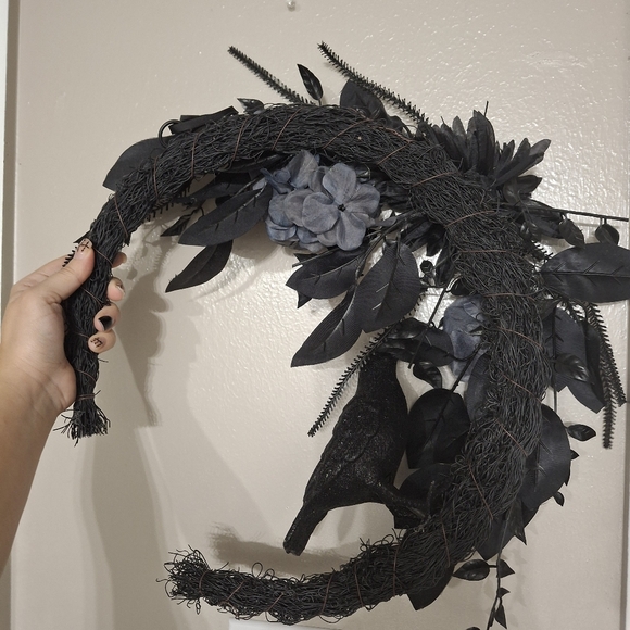 Moon Flower Wreath - Picture 7 of 7